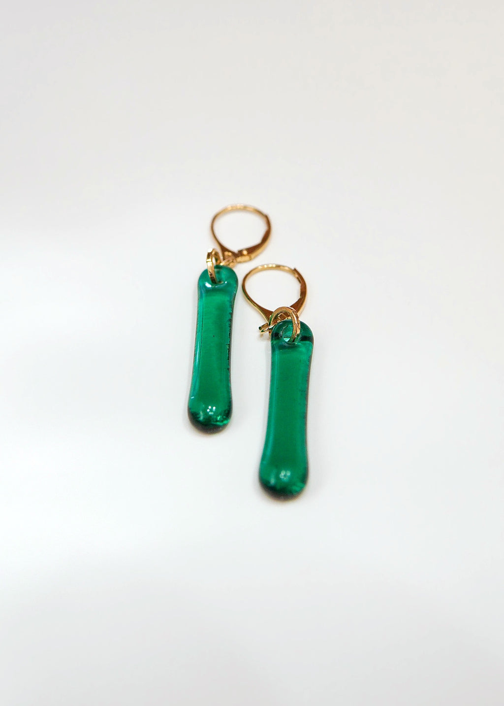 Long drop earrings – green glass and gold vermeil