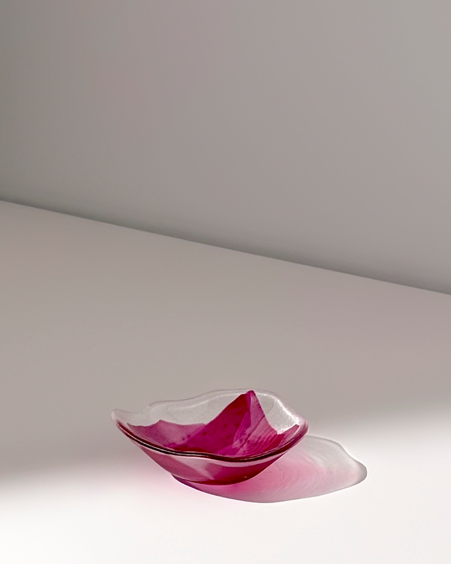 Small glass bowl – Raspberry pink