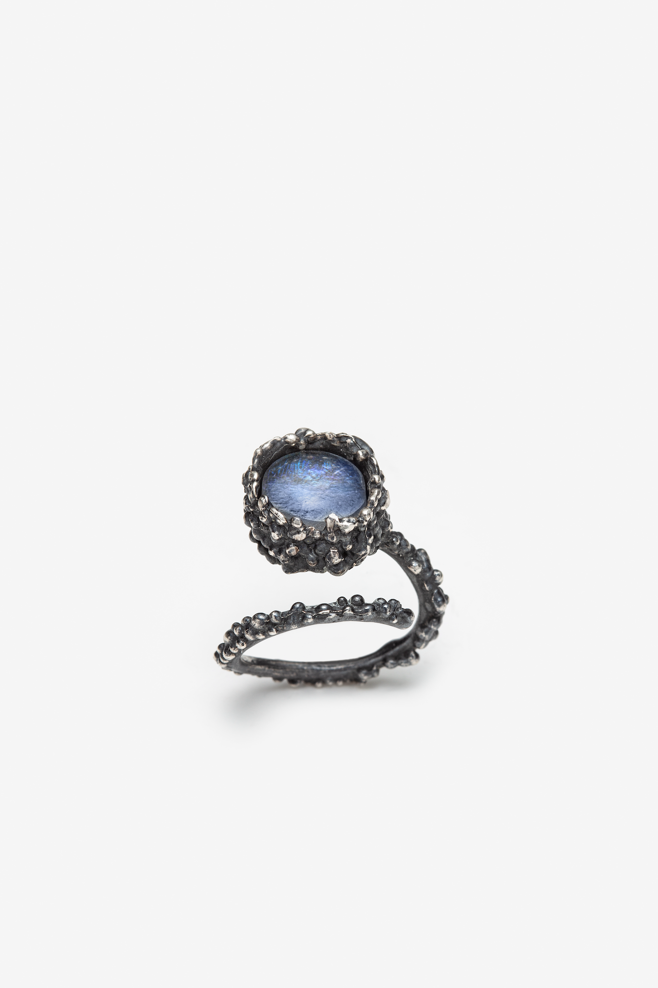 Bague Aurélia – argent oxydé & verre iridescent