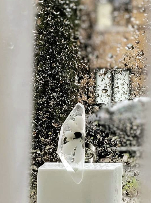 photo artsitique Bague de verre fenêtre pluie Montréal